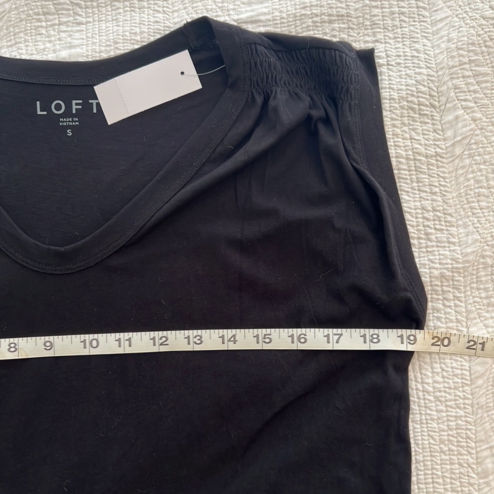 NWT LOFT muscle tank with ruching - Picture 7 of 8